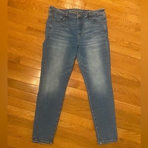 American Eagle Hi-Rise Jegging Size 16 light wash